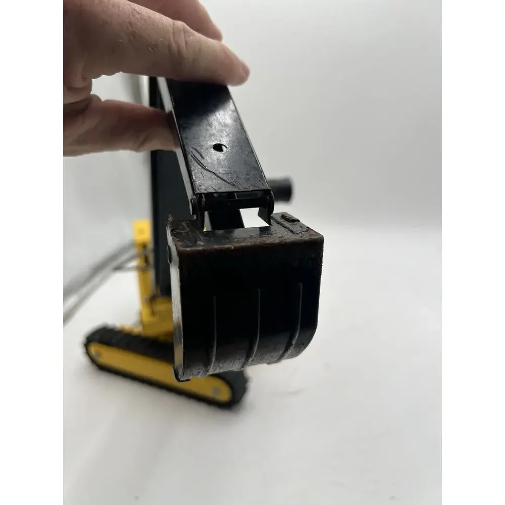Vintage Tonka 43072 Hydraulic Excavator Crawler Pressed Steel Toy USA 1970s