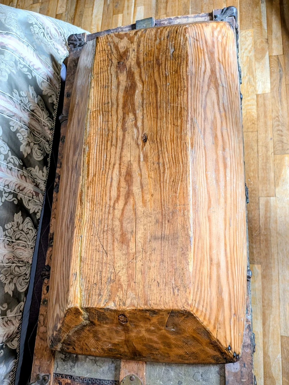 N/A antique wooden