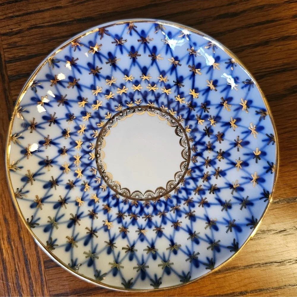 Imperial Porcelain features lattice applied