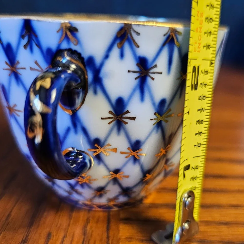 Imperial Porcelain edges lattice