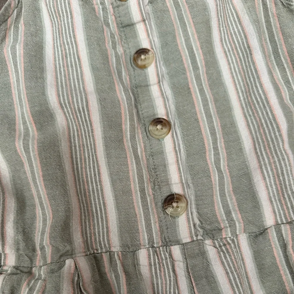 OshKosh Bgosh linen trades not