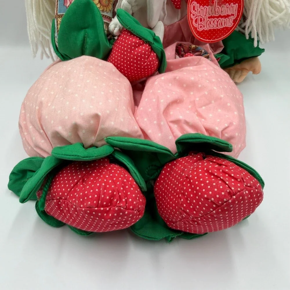 Strawberry Blossoms smoke cottagecore