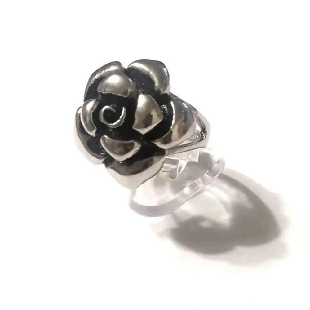 New stainless‎ steel flower ring size 9