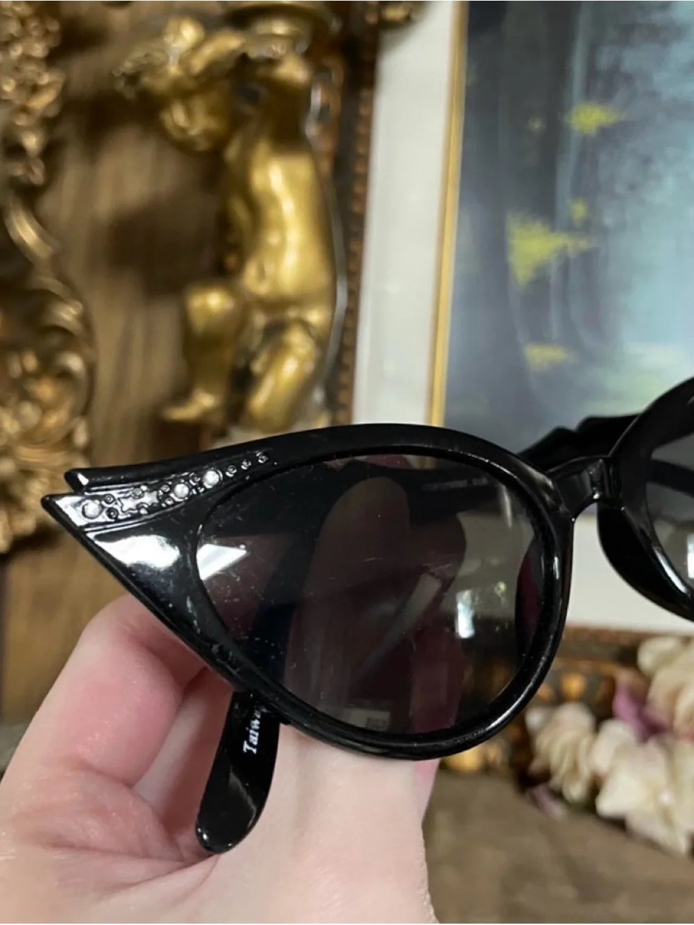 N/A black cat