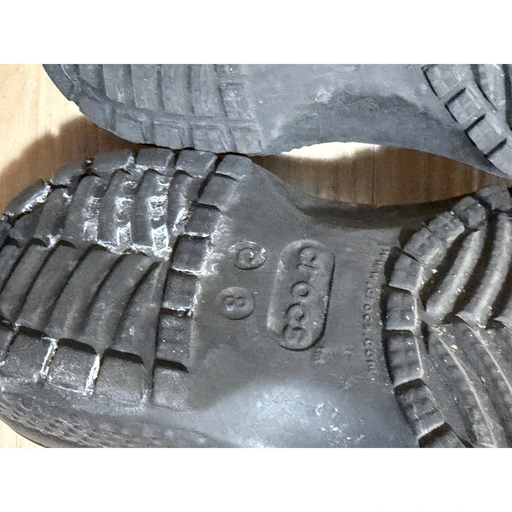 CROCS classic clogs