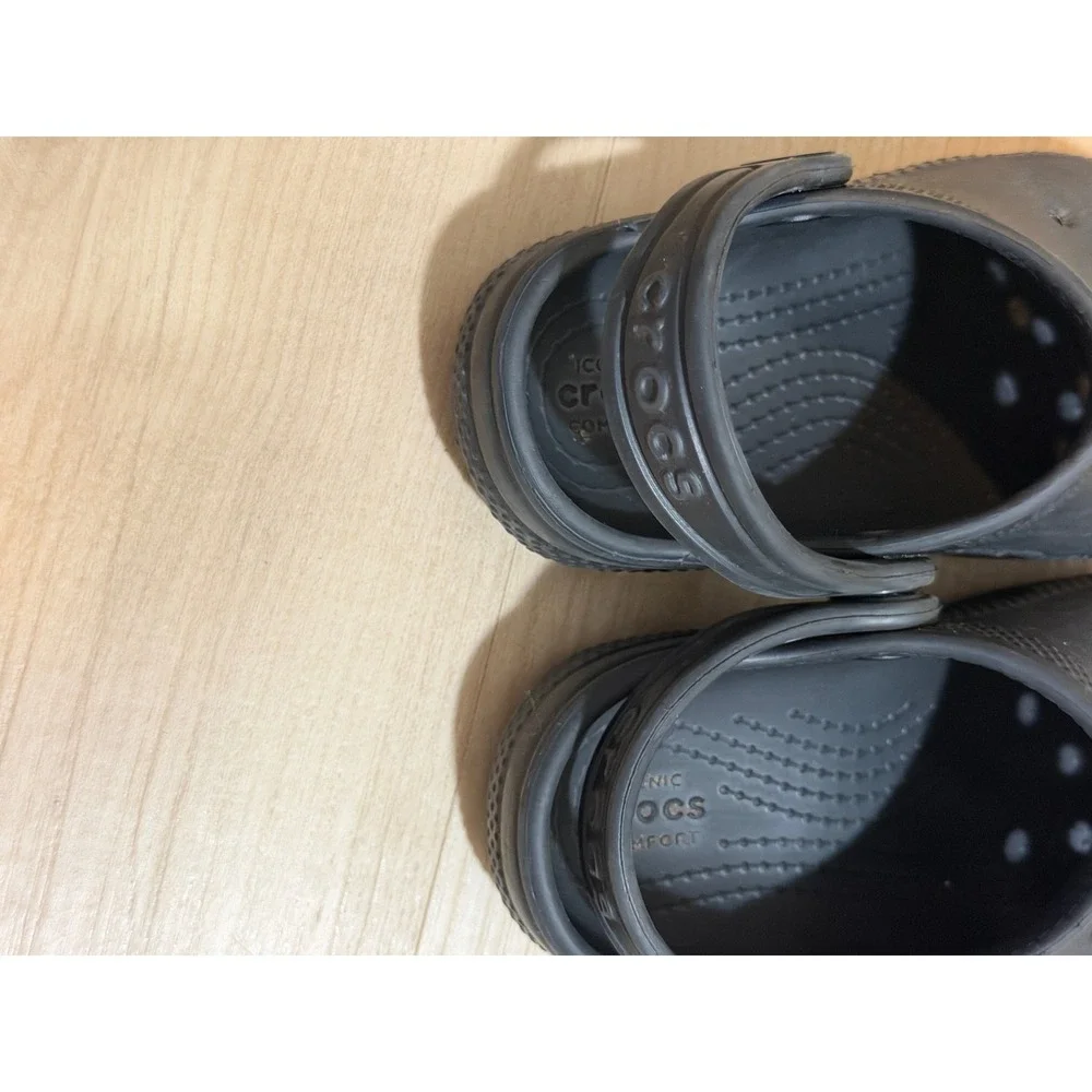 CROCS classic clogs