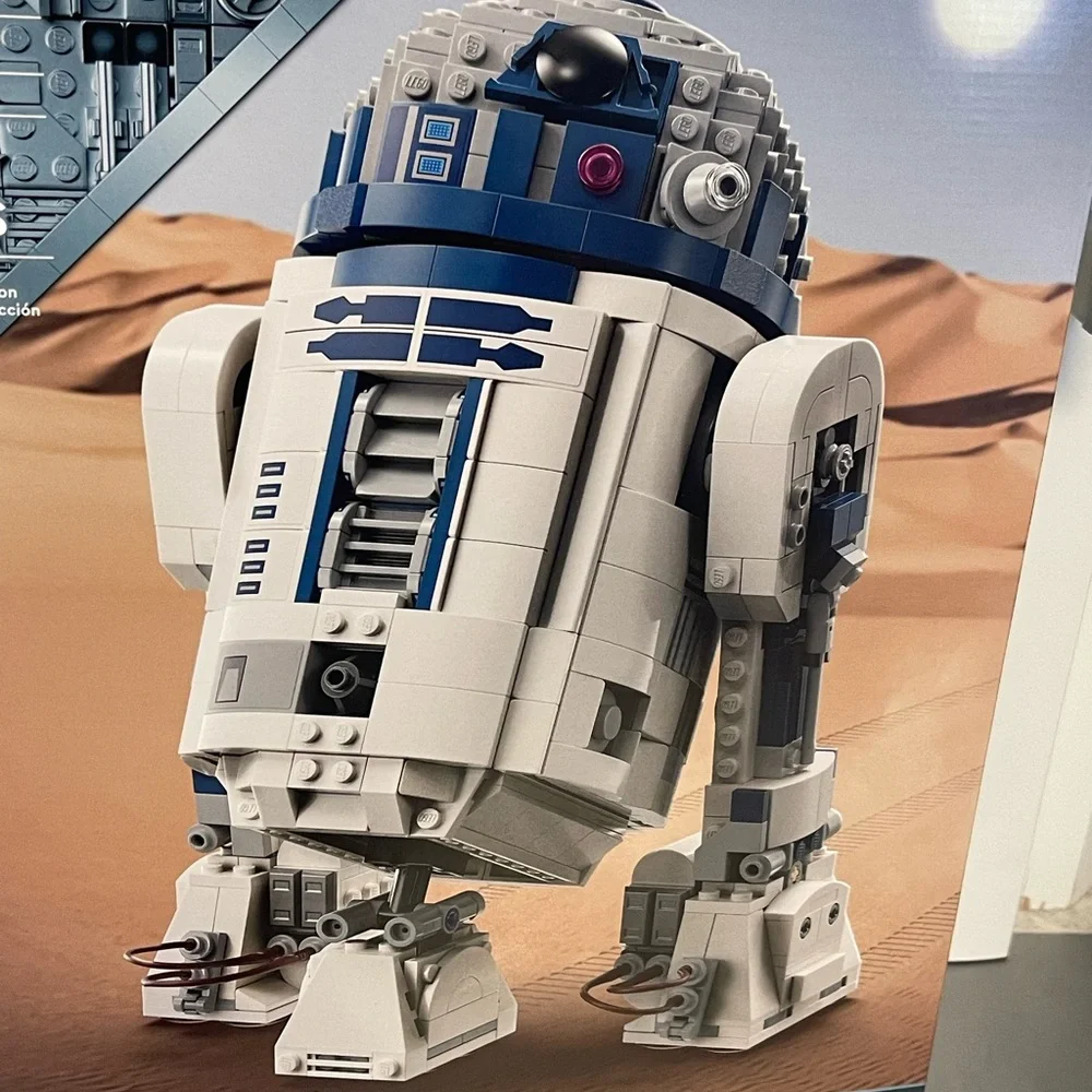 Lego build iconic