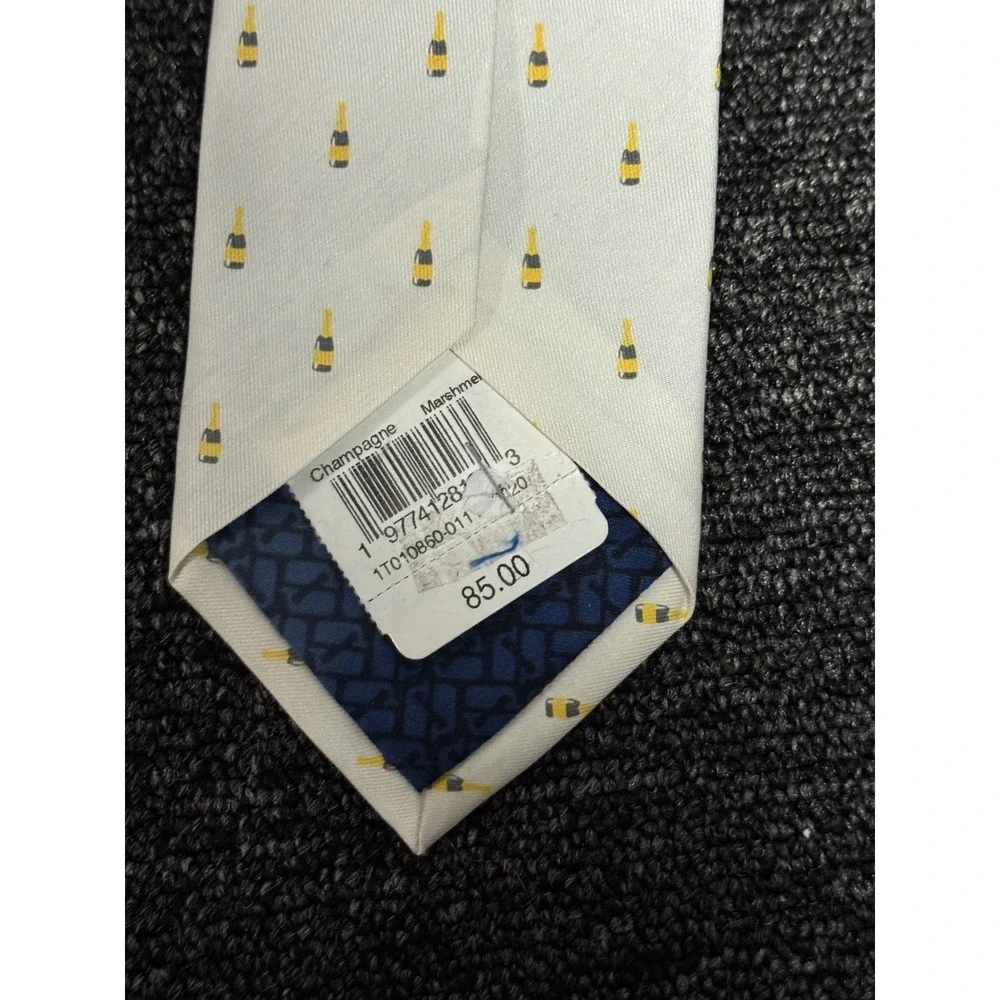 Vineyard Vines nwt flaw