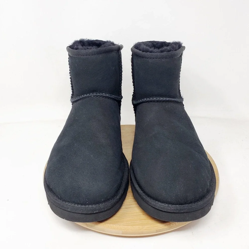 UGG classic mini