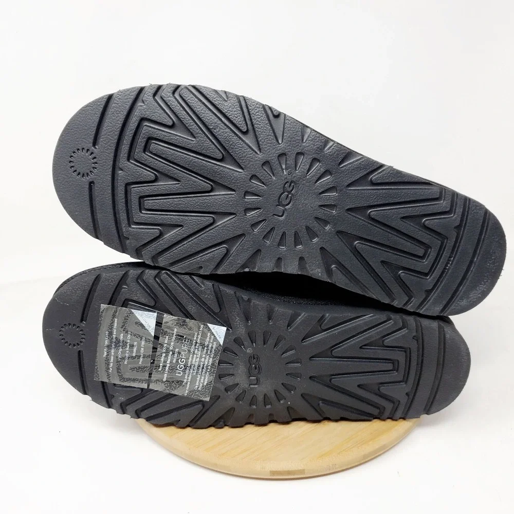 UGG classic mini