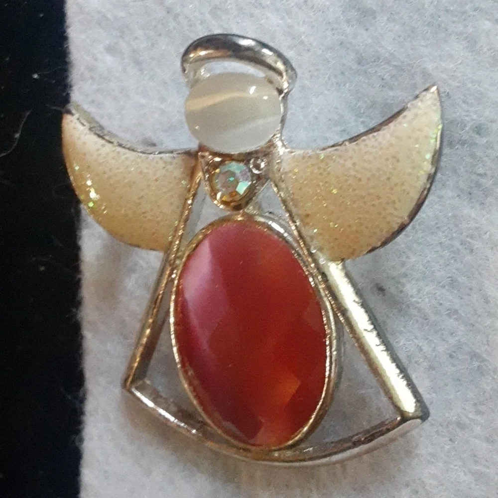 N/A angel pin