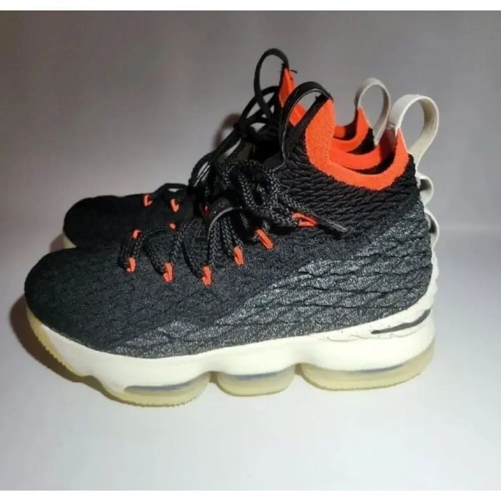 Nike lebron xv