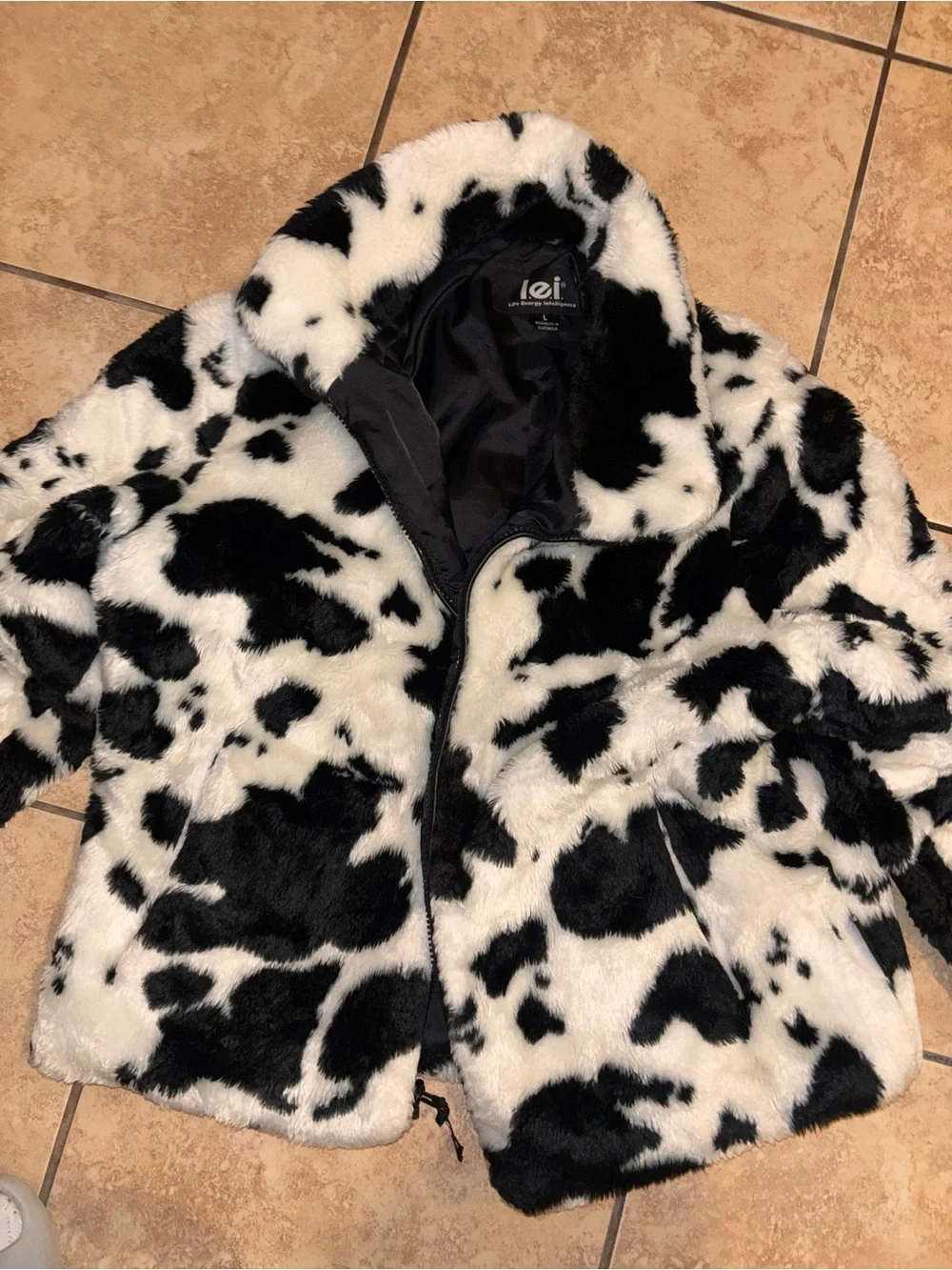 lei plush faux
