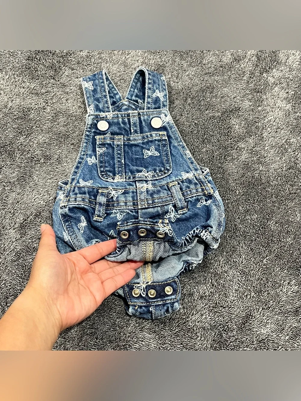 Old Navy excellent please