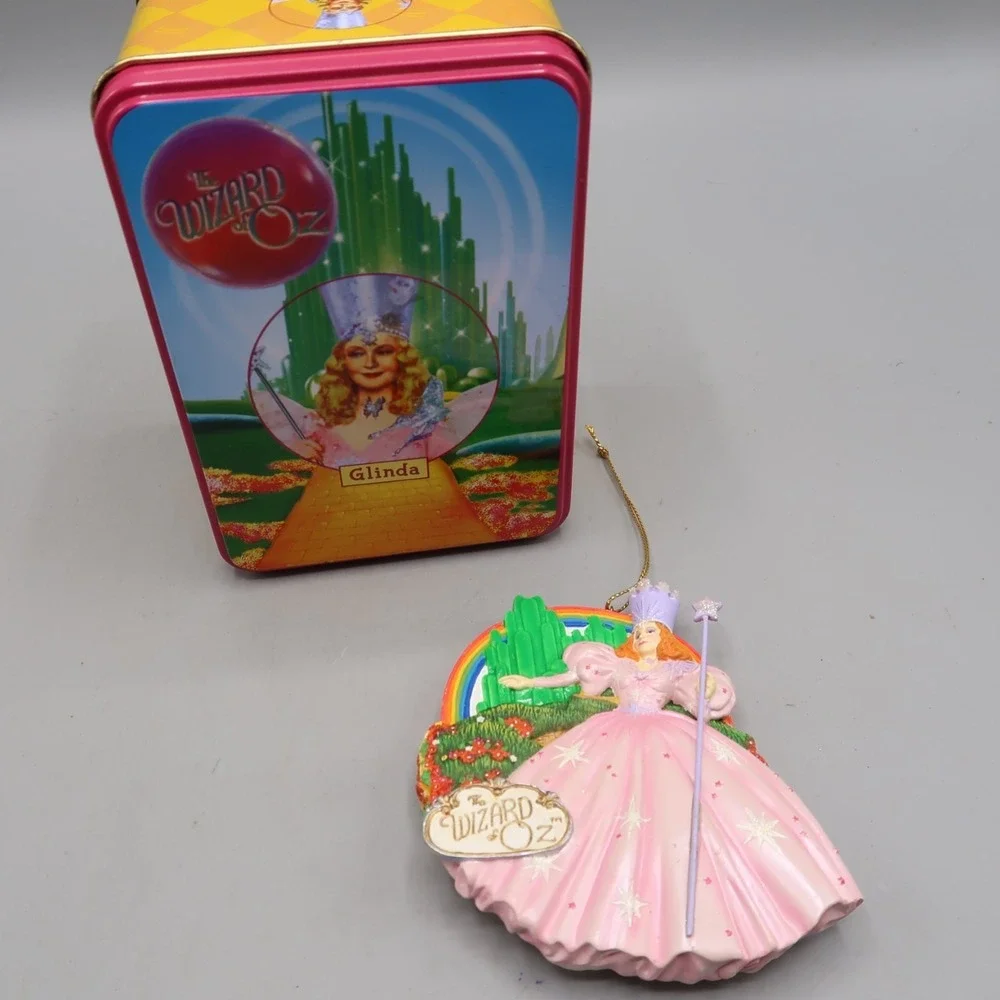 San Francisco Music Box Company welcome pocket