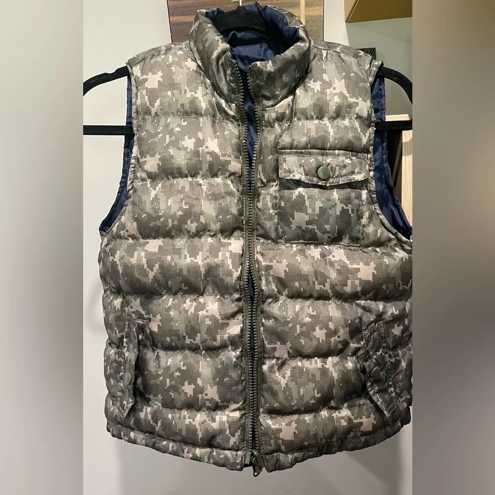 Cherokee Boys Reversible‎ Vest