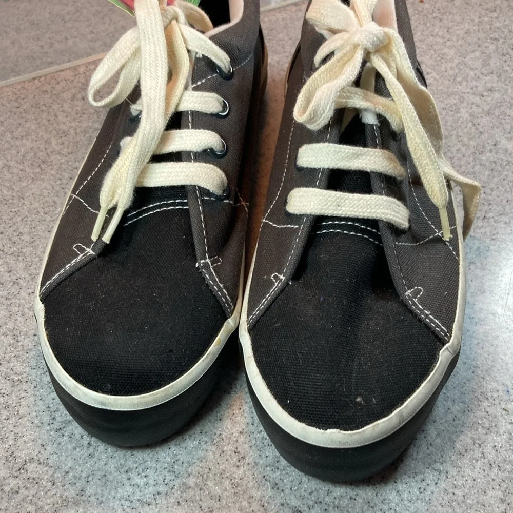 eastside 00’s gray