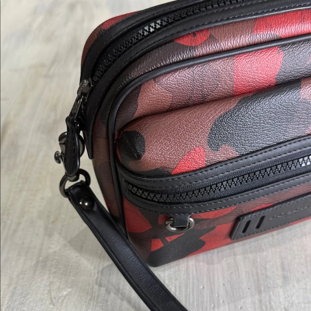 Coach stylish red