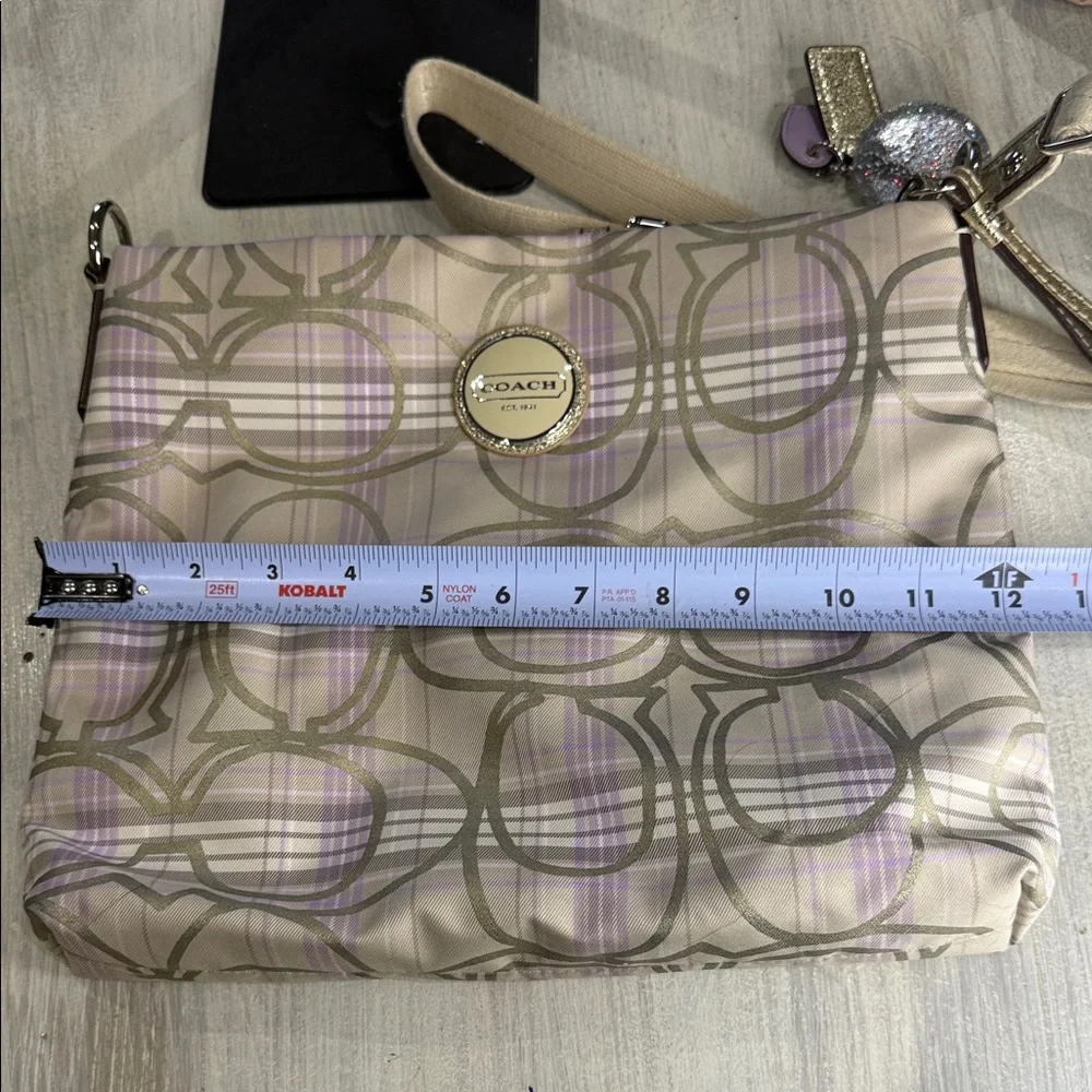 Coach elegant shoulder