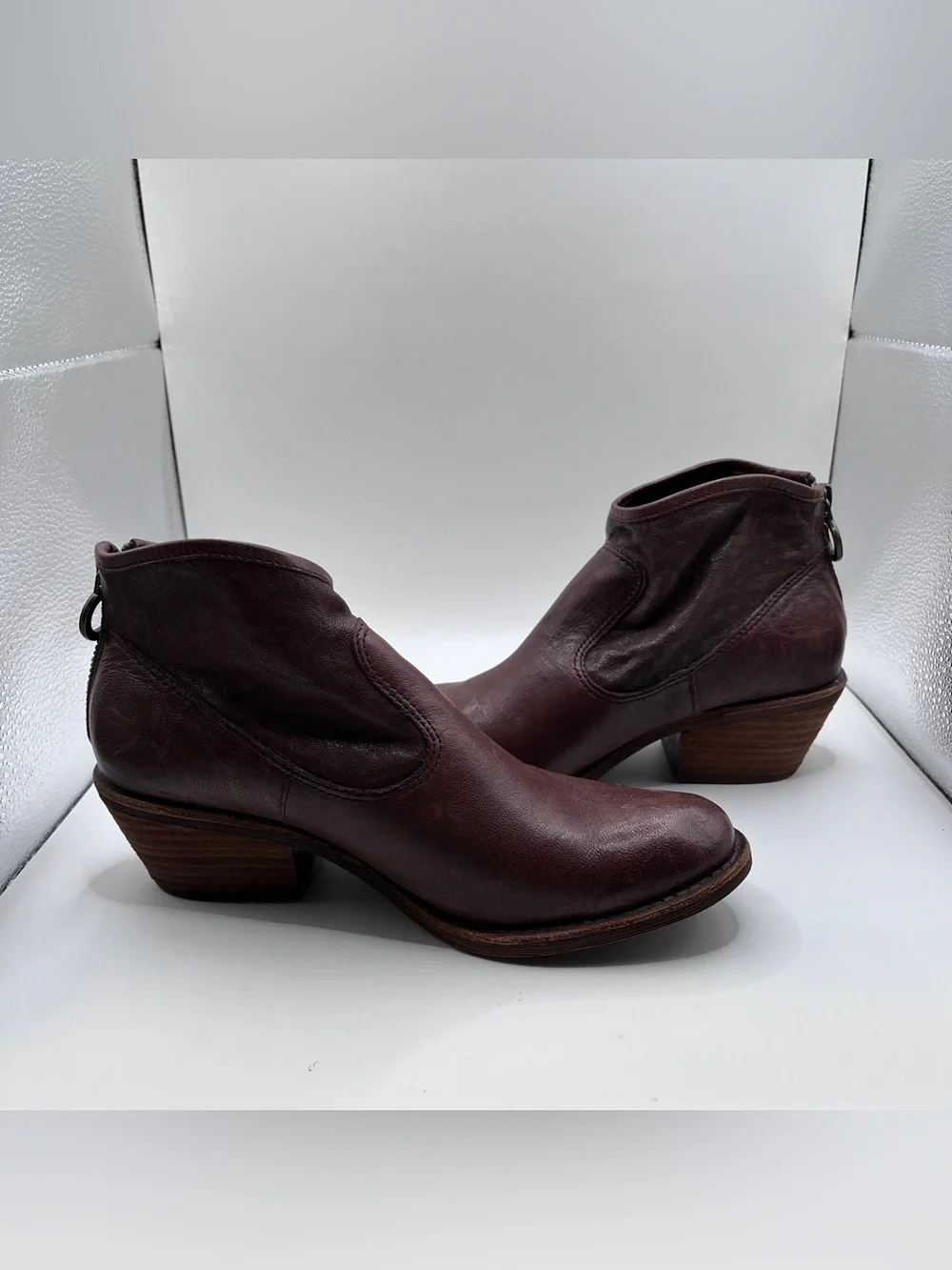 Sofft Aisley Ankle Booties size 6M boots leather