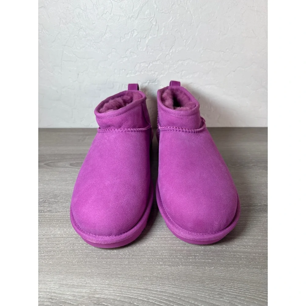 UGG Classic Ultra‎ Mini Boots Mangosteen Women Size 9 Pink