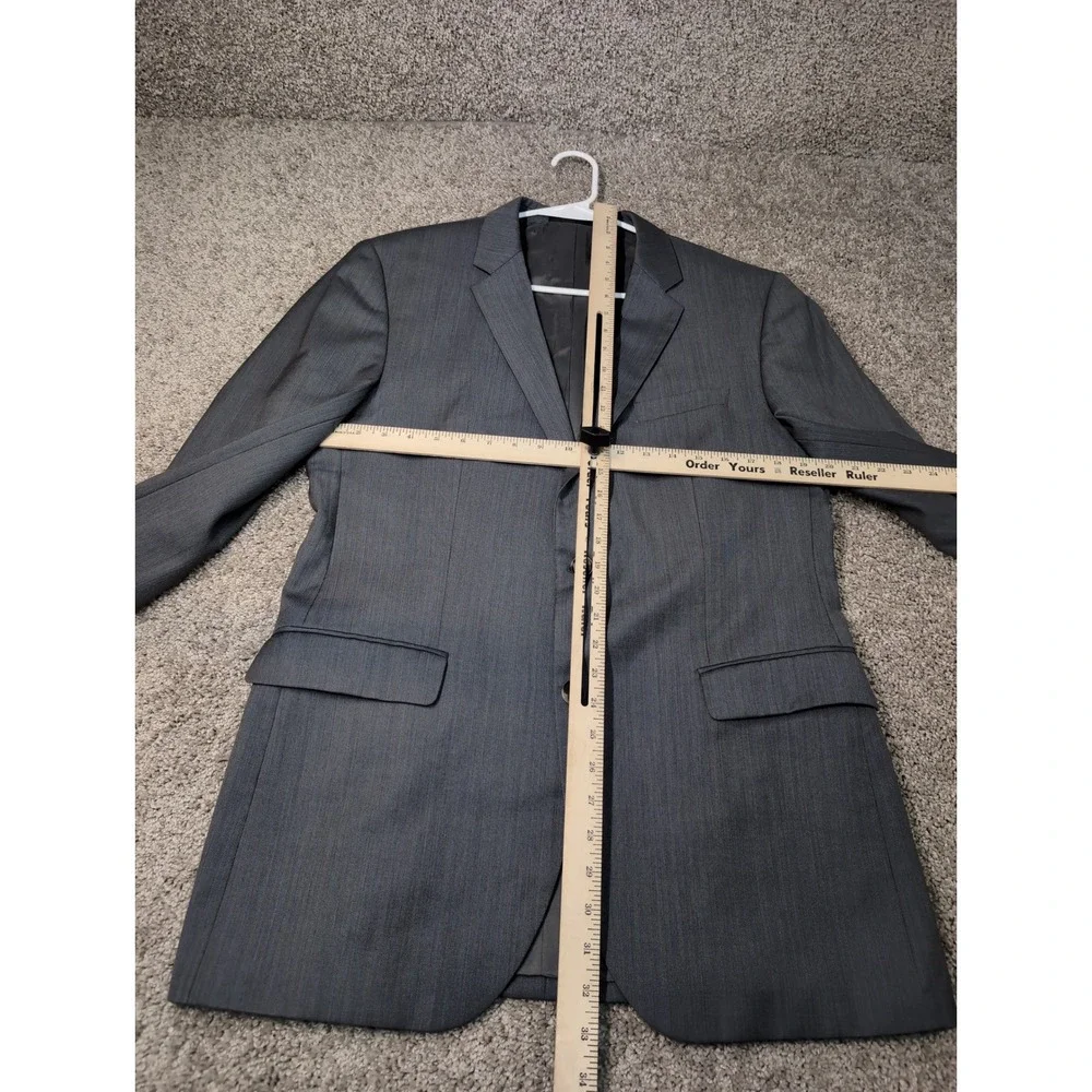 Hugo Boss suit pattern label