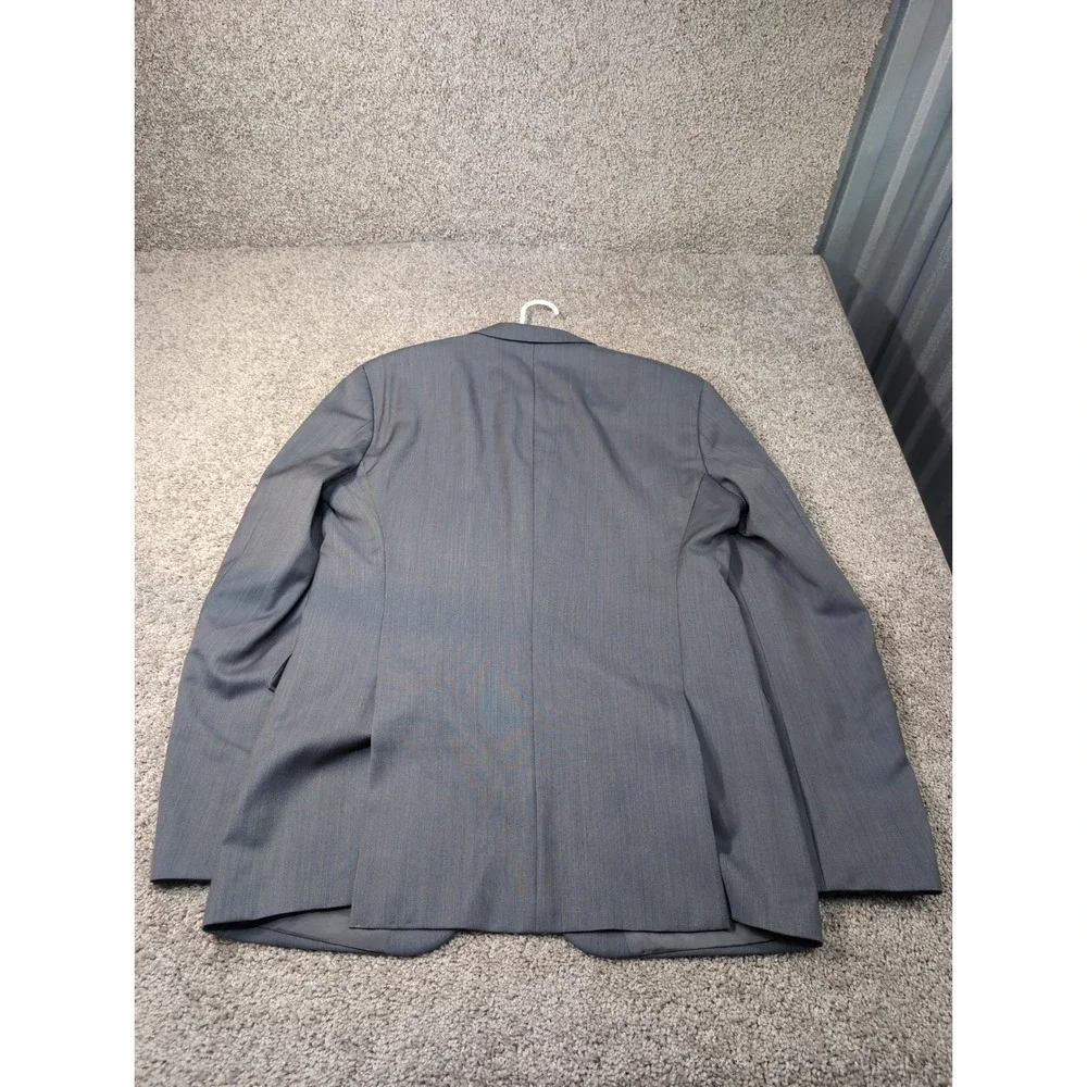 Hugo Boss formal lining elevating