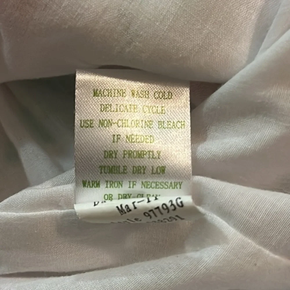 Lilly Pulitzer tucks excellent