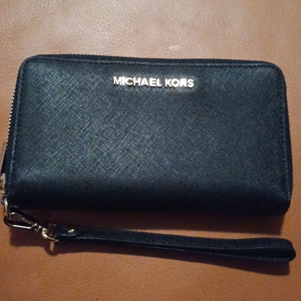 Michael Kors elegant black