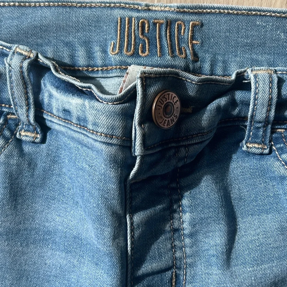 Justice distressed lighter