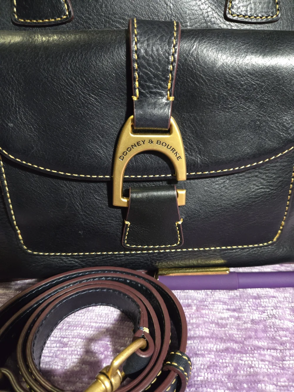 Dooney & Bourke FLORENTINE NAVY💙 Leather Naomi Satchel with Gold Hardware. EUC