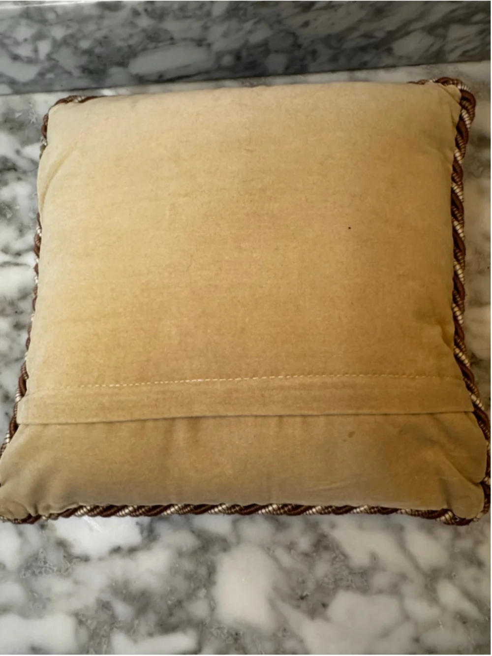 Unbranded beautiful vintage