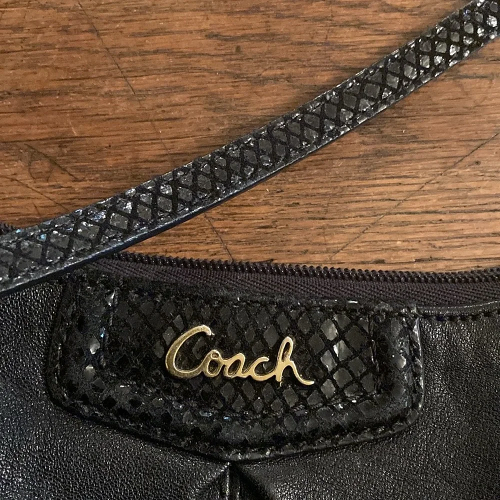 Coach Ashley Leather Swingpack Crossbody Bag EUC