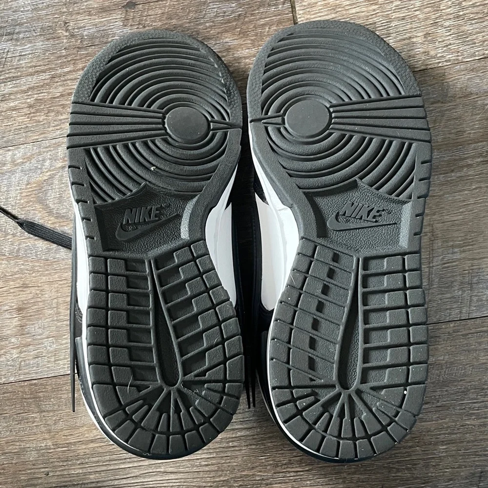 Nike Dunk Twist Low Top Sneakers