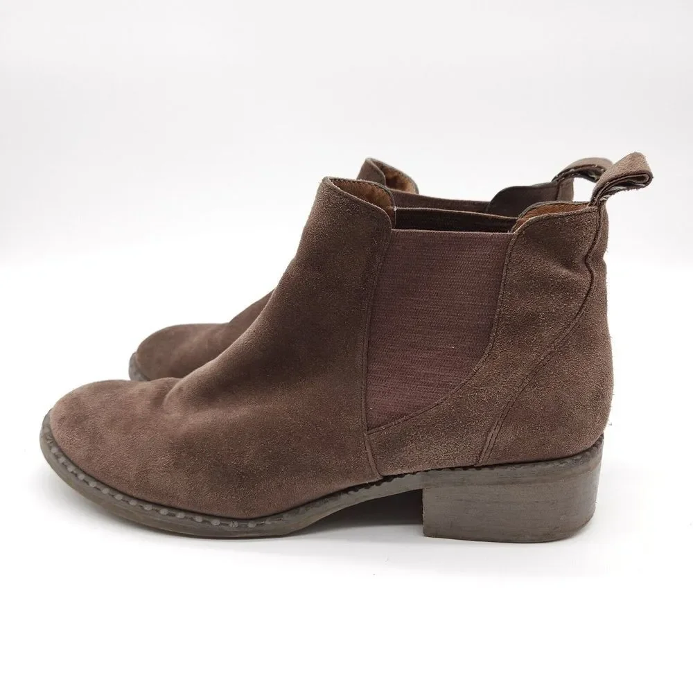 Kenneth Cole see photos