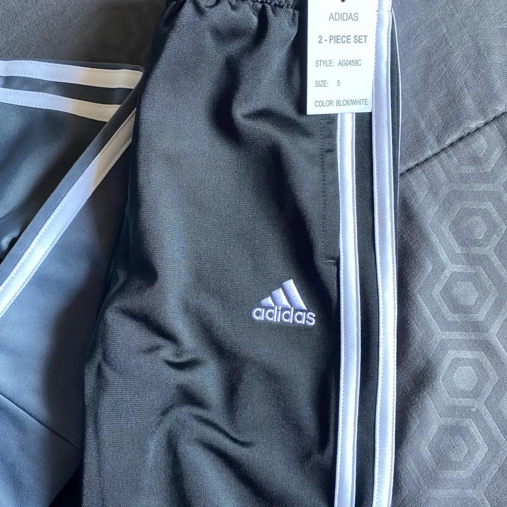 adidas stylish tracksuit