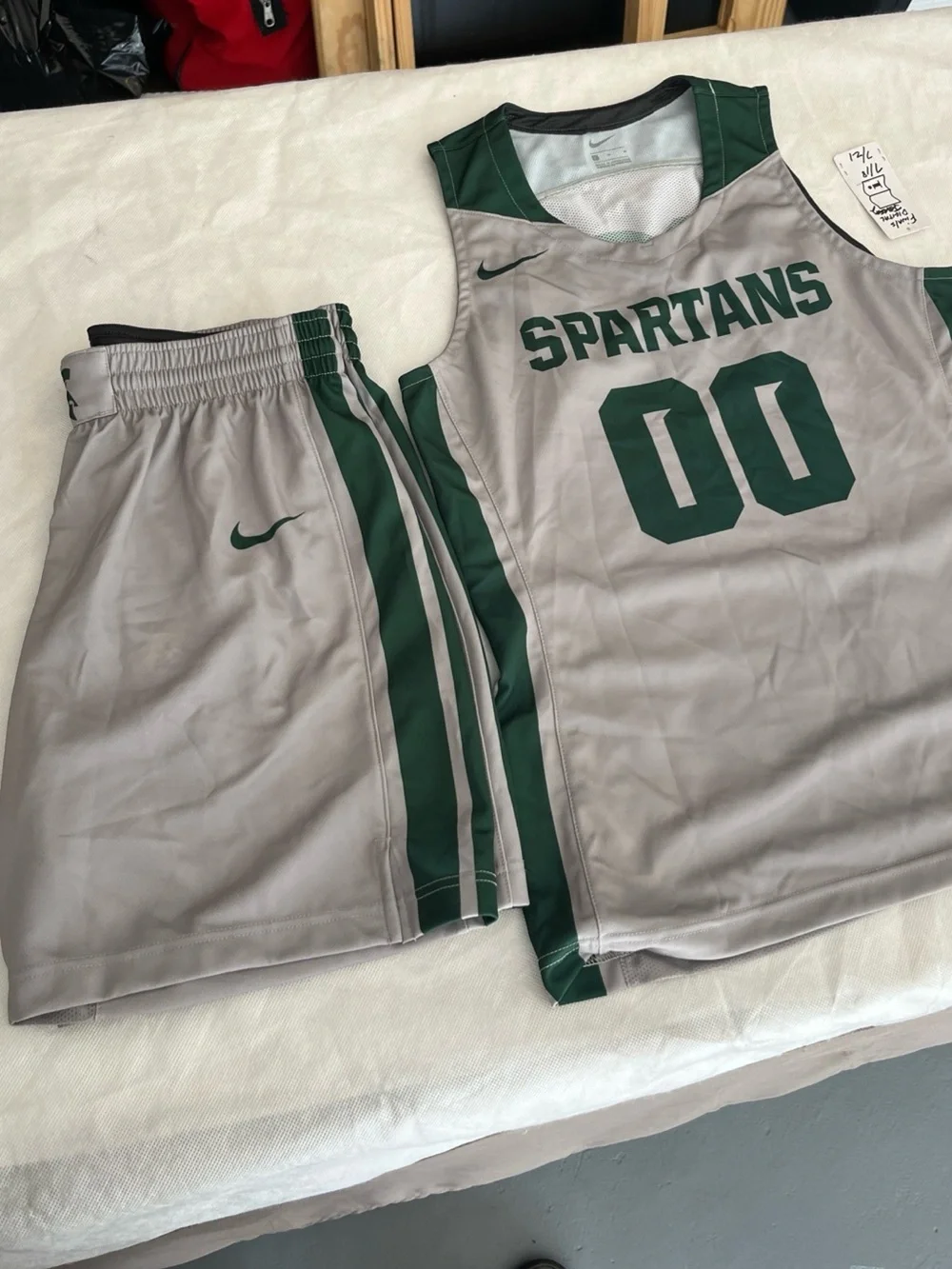 Women’s Nike Gray and Dark Green Spartans Basketball Jersey & Shorts Set Size M