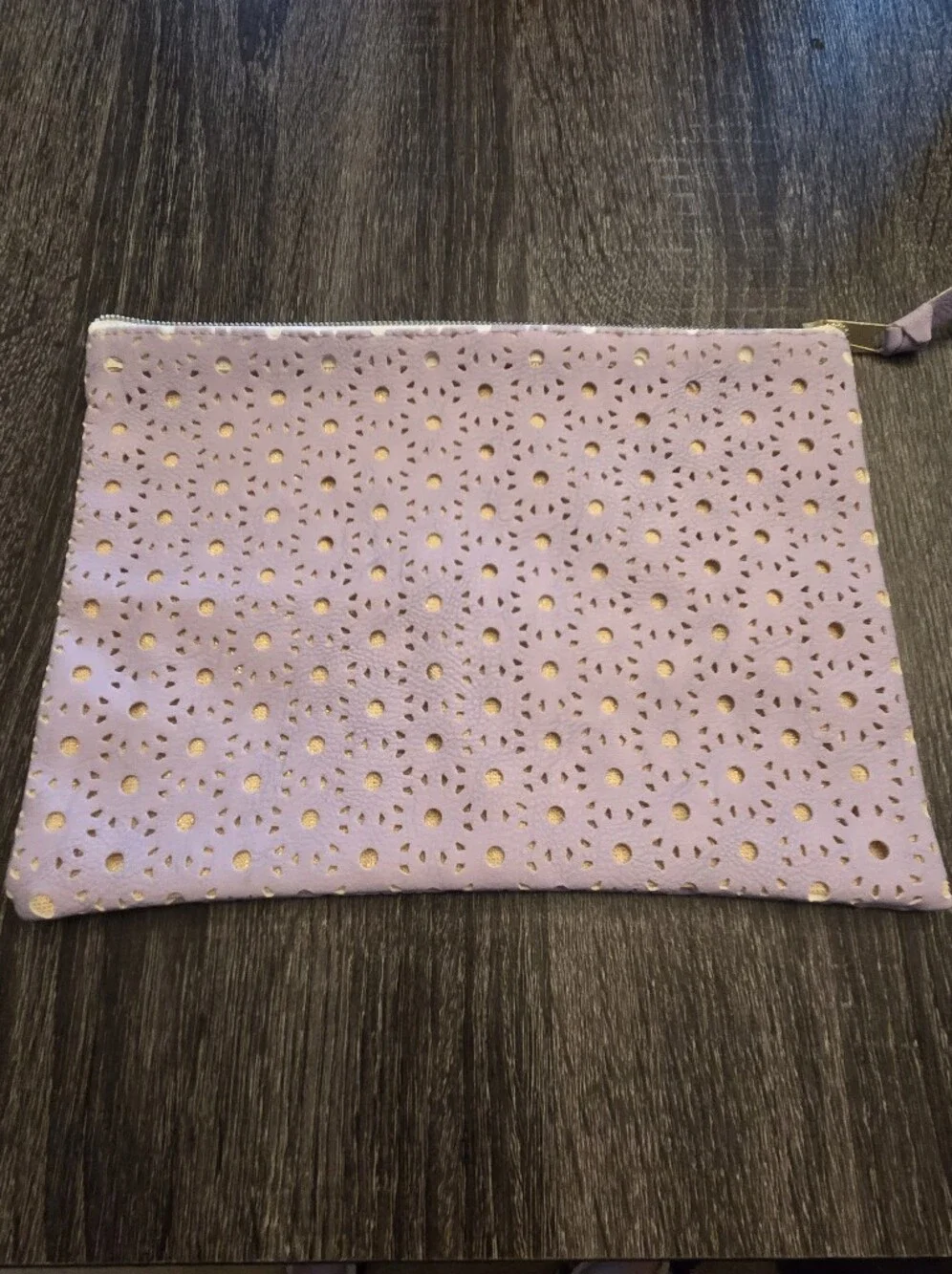 Source Unknown Lavender Cutout Wristlet Clutch with Gold Lining