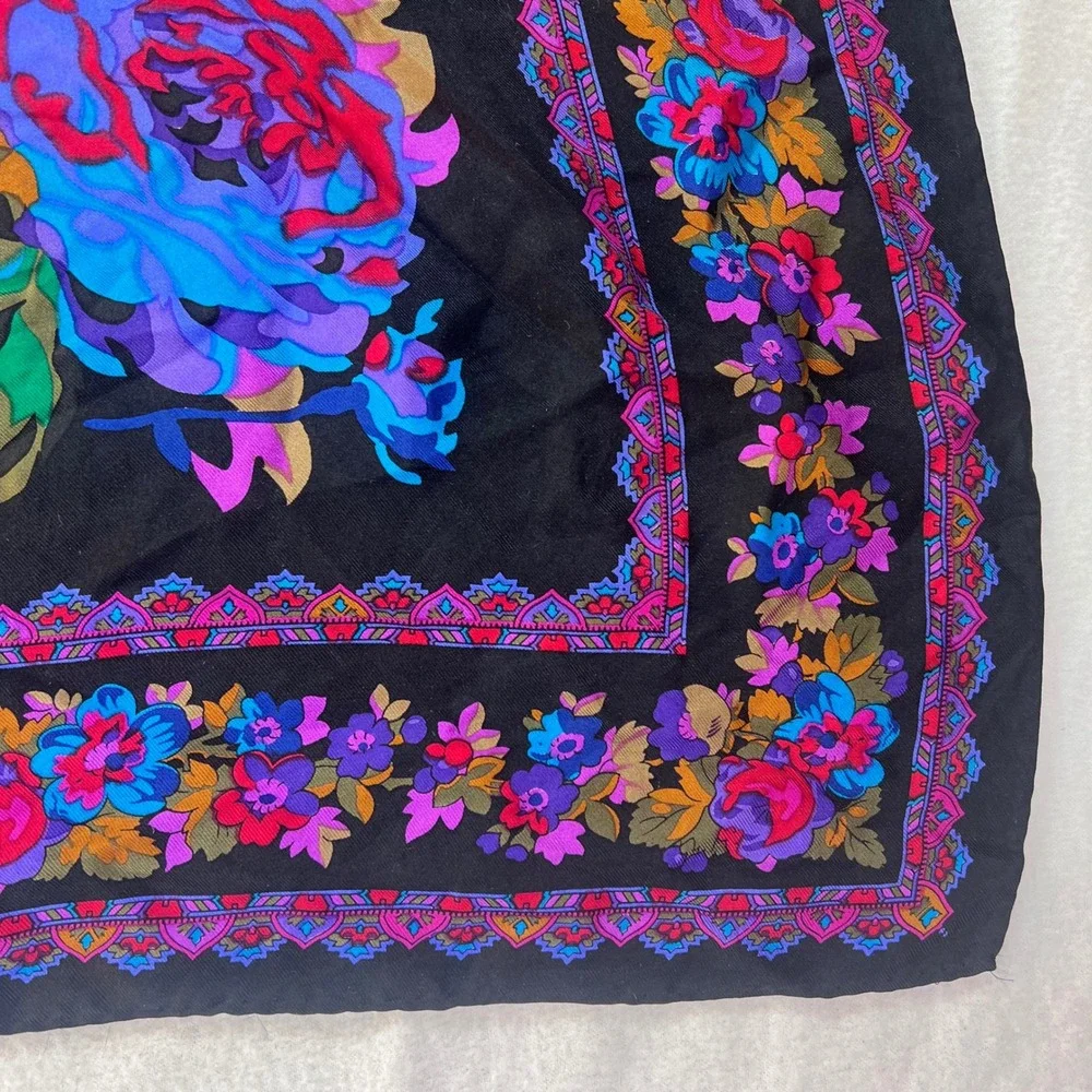 N/A vintage square