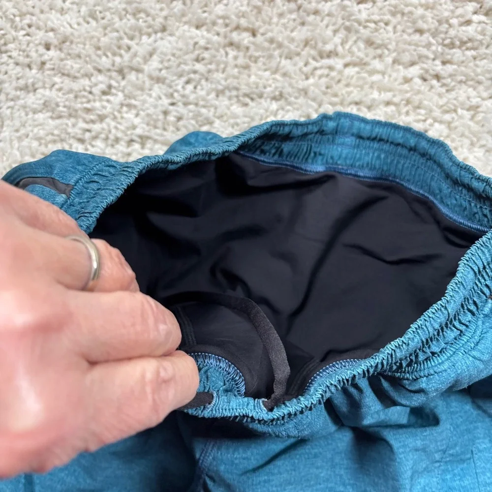 lululemon athletica peak fabric waistband