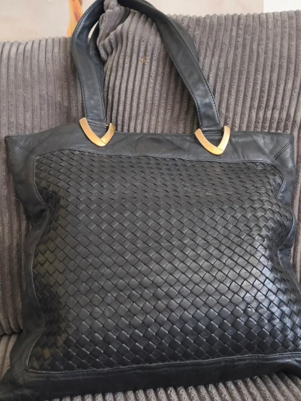 Classic Vintage Black Genuine Leather Woven Intrecciato Large Slouchy L Tote Bag