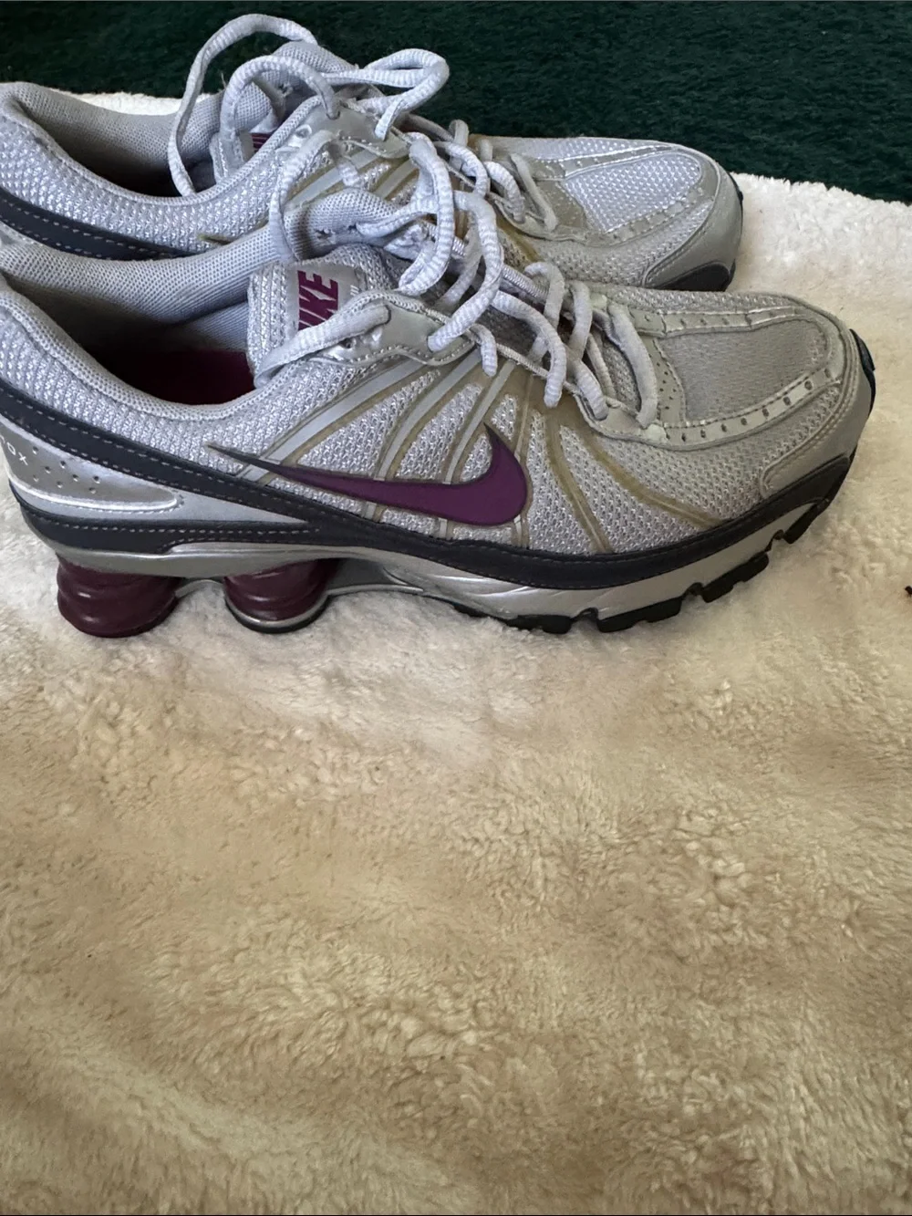 Nike woman’s shox
