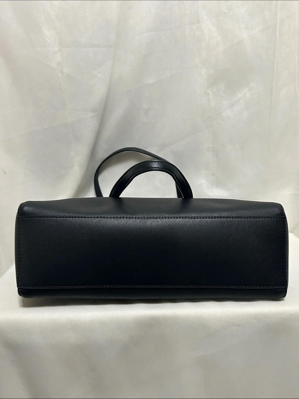 Michael Kors details saffiano
