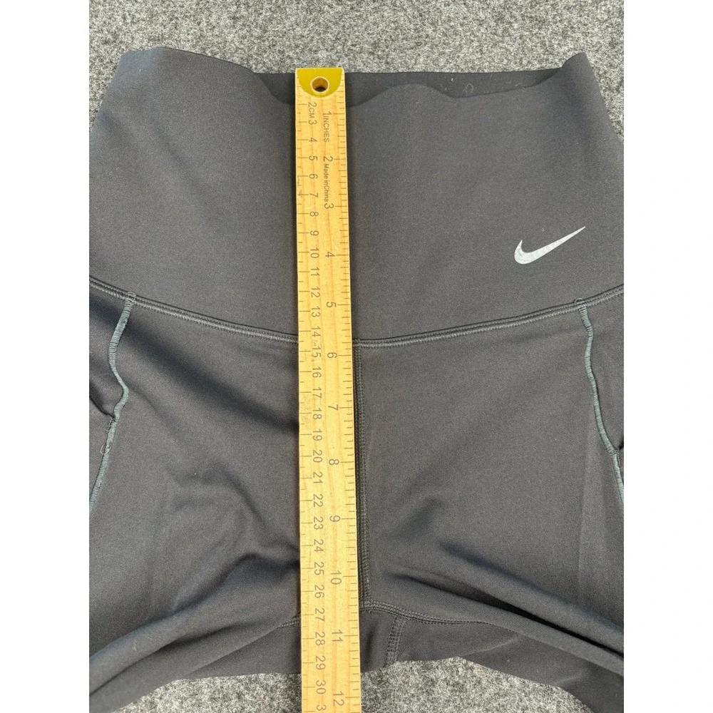Nike universa dri