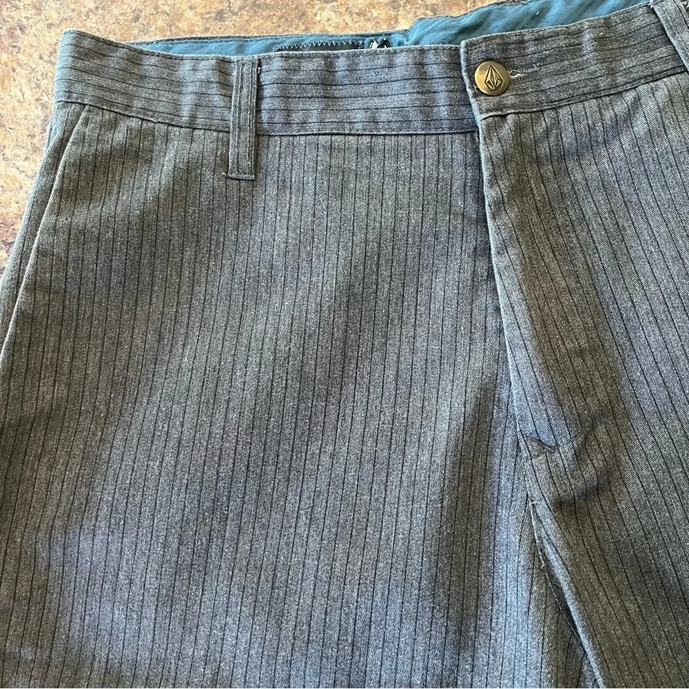 Volcom mens size