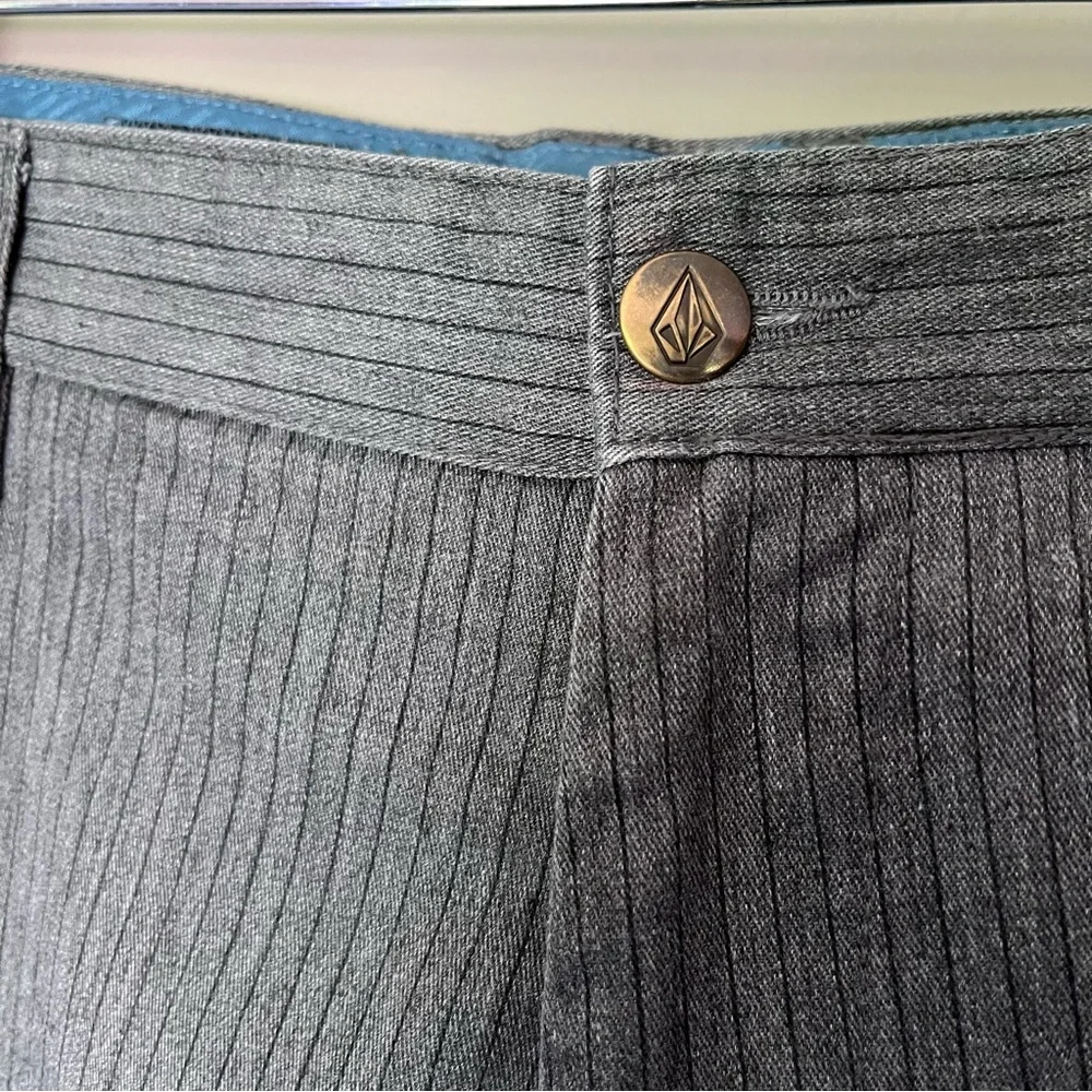 Volcom mens size
