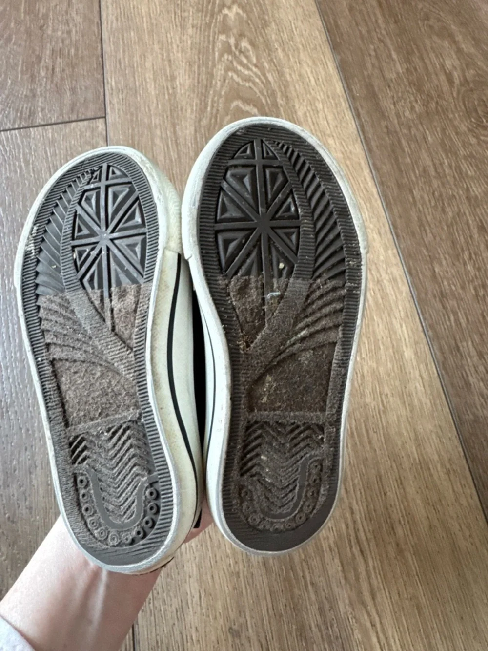 Weestep scuffs pairs