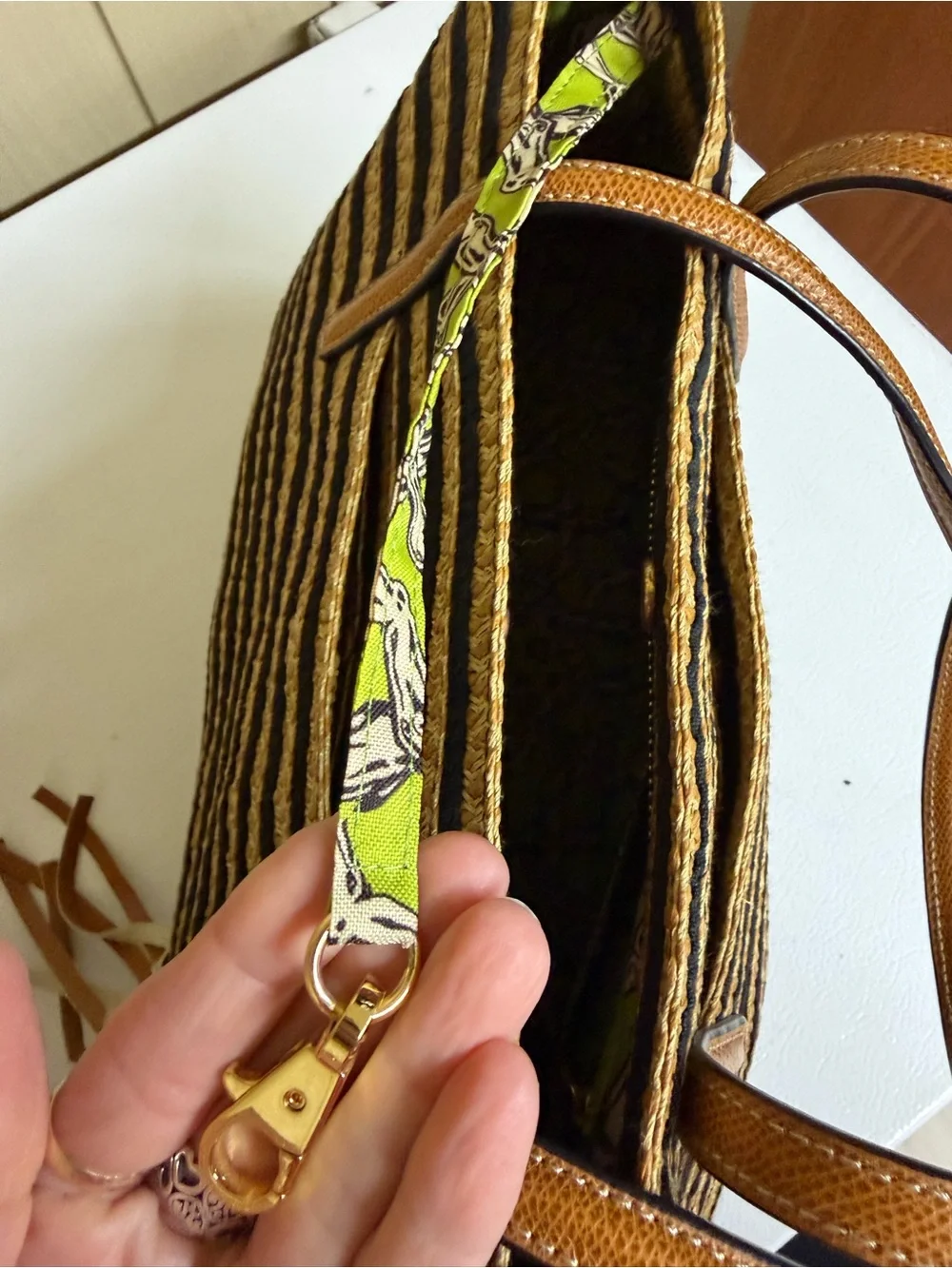 N/A stylish tote