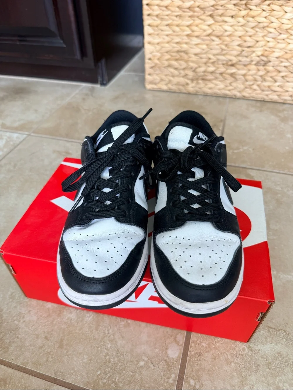 Nike low top
