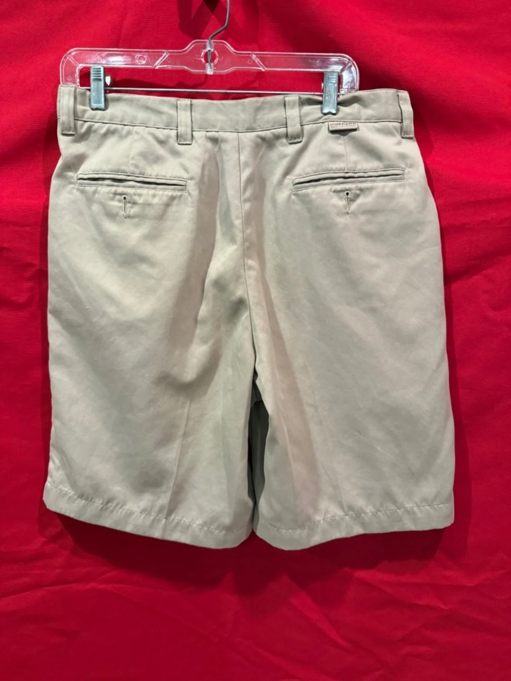 DOCKERS TOUR MENS SIZE 32 SHORTS